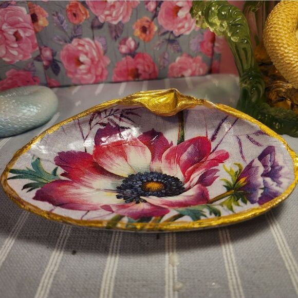 DECOUPAGE CLAM SHELL DECOUPAGE FLOWERS TRINKET DISH - Picture 7 of 8